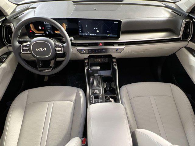 new 2025 Kia Sorento car, priced at $32,999