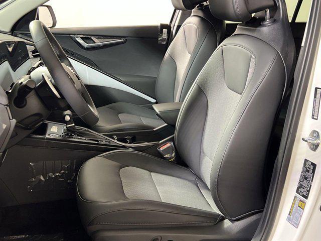new 2025 Kia Niro car, priced at $30,577