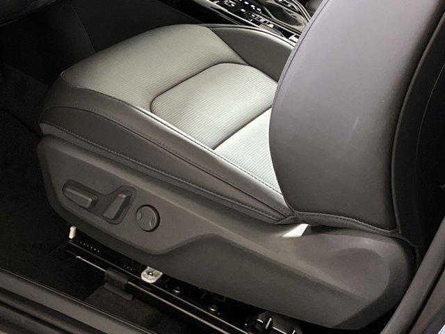 new 2025 Kia Niro car, priced at $31,499