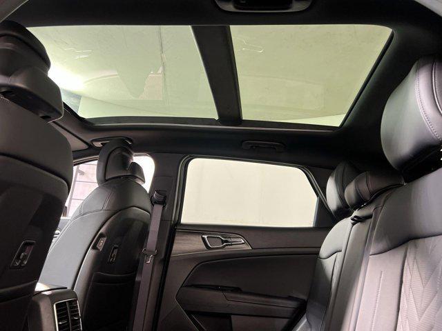 new 2025 Kia Sportage car, priced at $45,098