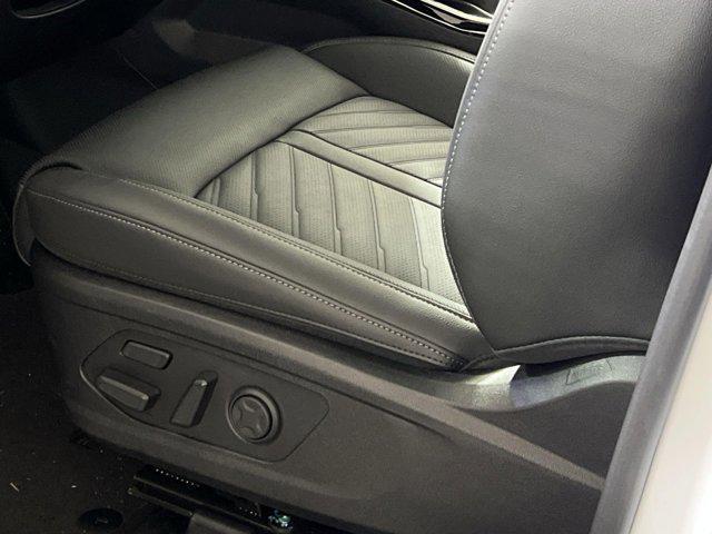 new 2025 Kia Sorento car, priced at $44,163