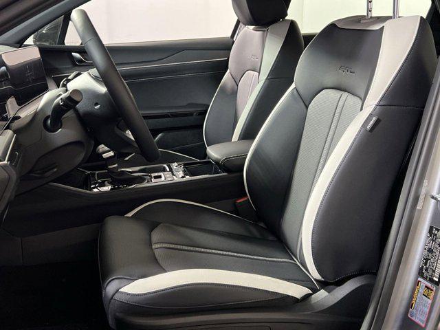 new 2025 Kia K5 car, priced at $30,321
