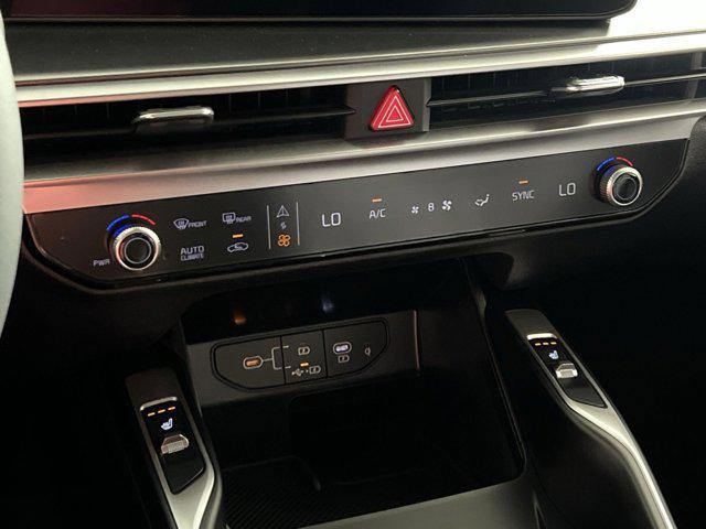 new 2025 Kia Sorento car, priced at $35,730