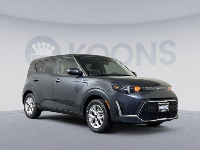 new 2025 Kia Soul car, priced at $18,999
