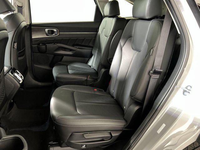 new 2025 Kia Sorento car, priced at $41,624