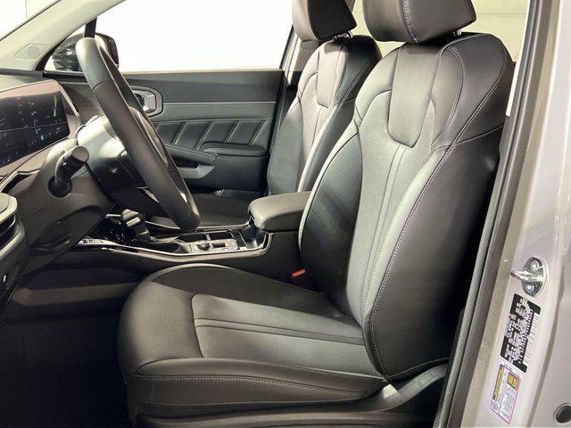 new 2025 Kia Sorento car, priced at $41,624
