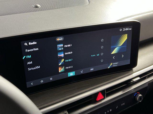 new 2025 Kia Sorento car, priced at $41,624