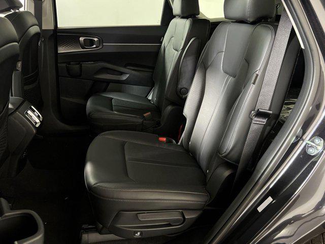 new 2025 Kia Sorento car, priced at $38,718