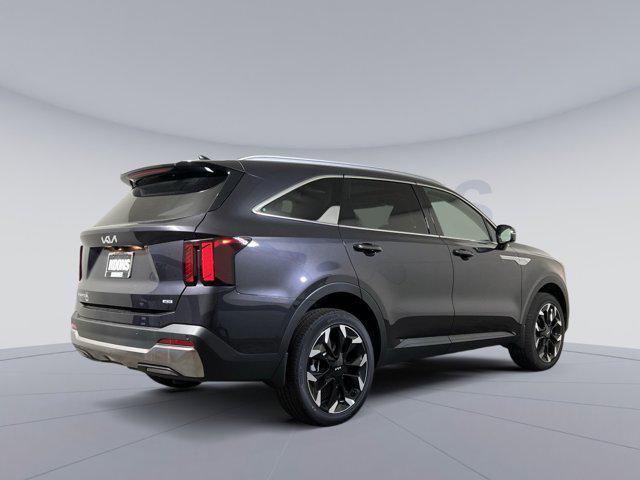 new 2025 Kia Sorento car, priced at $38,718