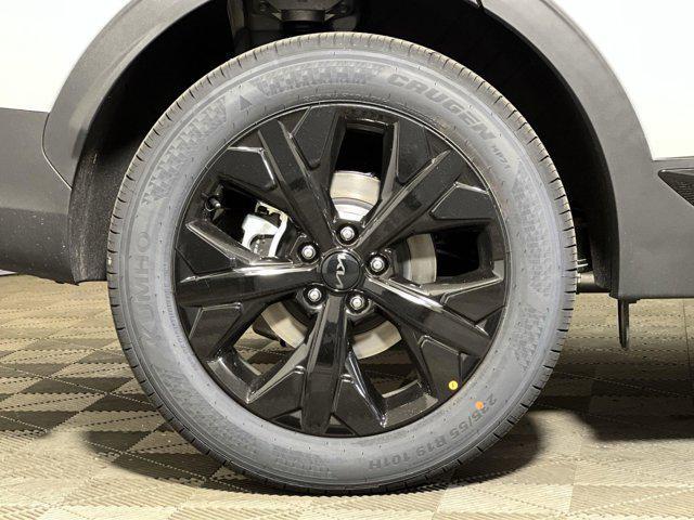 new 2025 Kia Sportage car, priced at $33,148