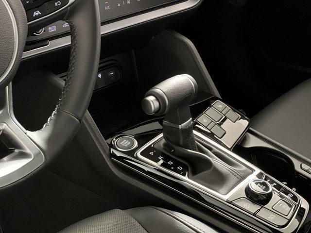 new 2025 Kia Sportage car, priced at $33,148
