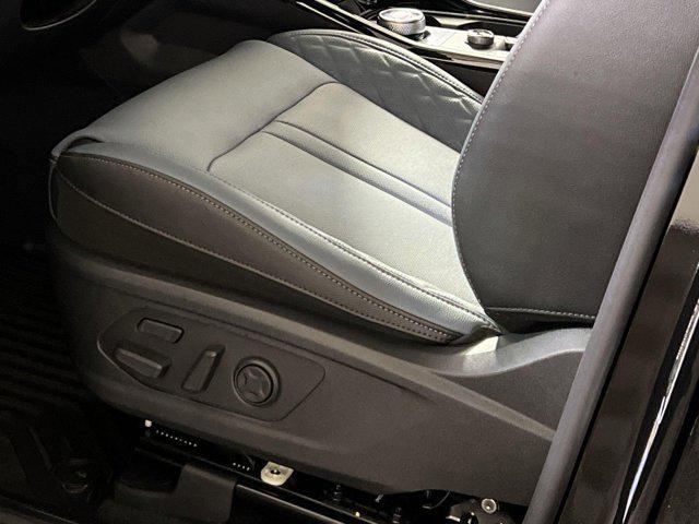 new 2025 Kia Sorento Hybrid car, priced at $41,499