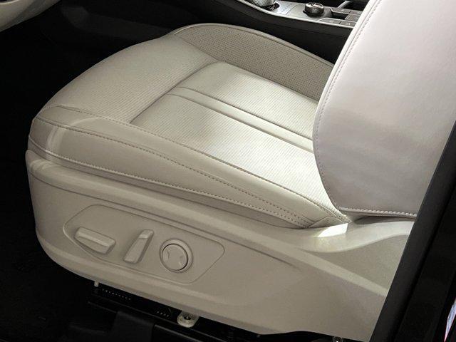 new 2026 Kia Sorento Hybrid car, priced at $38,824