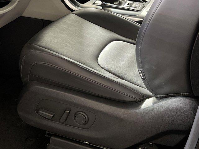 used 2024 Kia Carnival car, priced at $35,591
