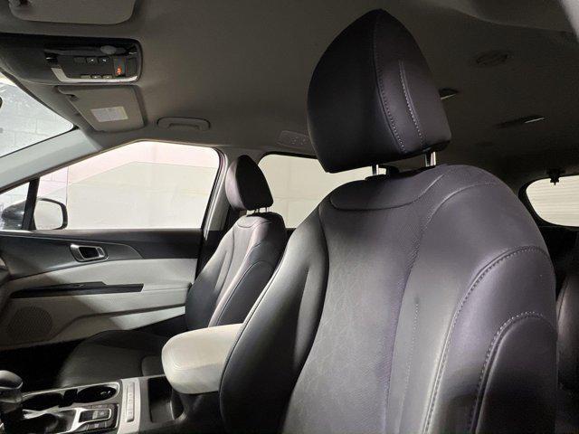 used 2024 Kia Carnival car, priced at $35,591