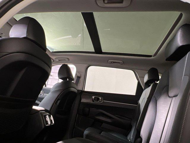 new 2025 Kia Sorento car, priced at $40,744
