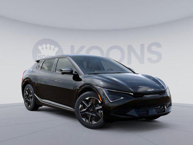 new 2025 Kia EV6 car, priced at $31,999