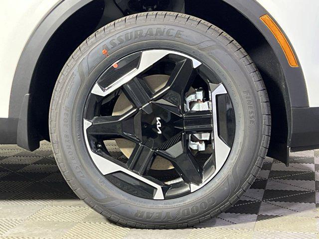 new 2026 Kia Sportage car, priced at $32,337