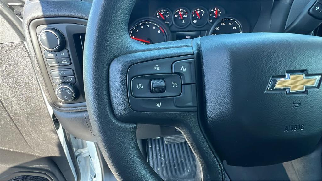 new 2024 Chevrolet Silverado 1500 car, priced at $46,395