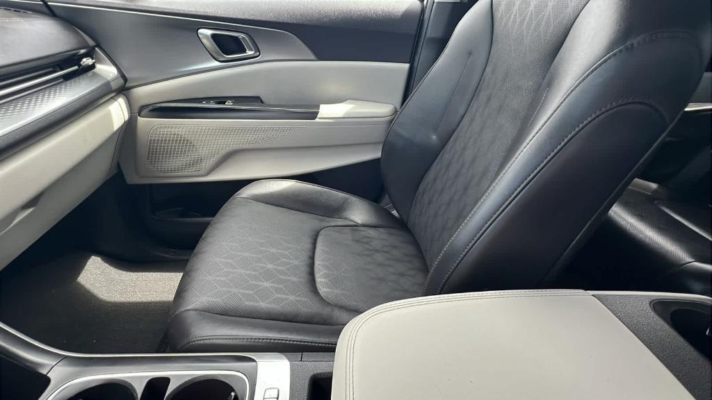 used 2023 Kia Carnival car, priced at $35,995