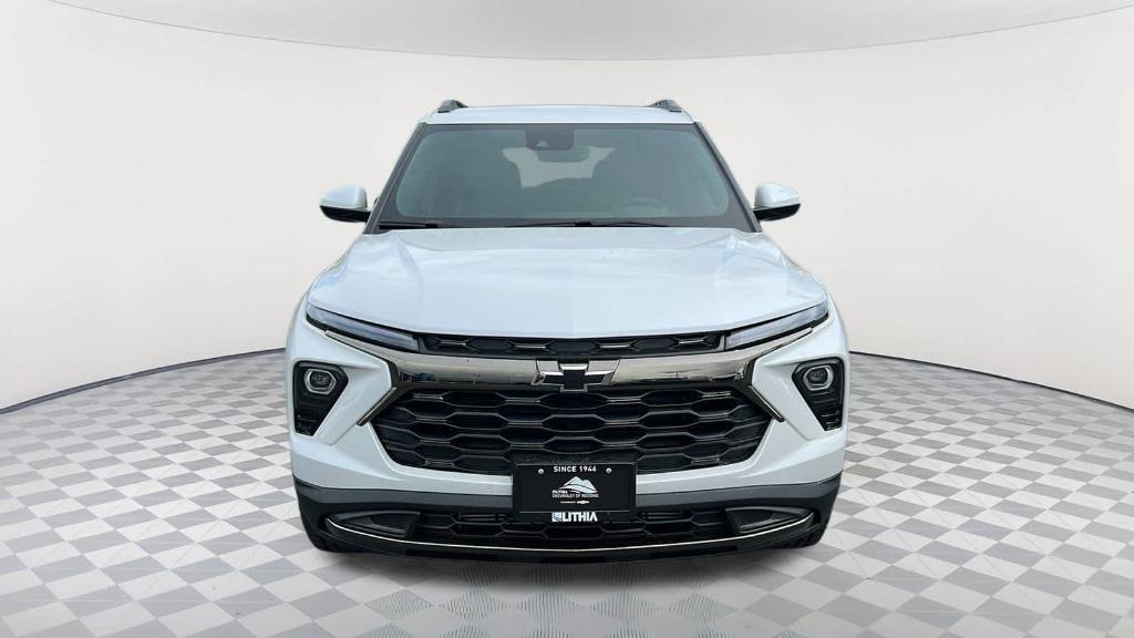 new 2025 Chevrolet TrailBlazer car, priced at $35,320
