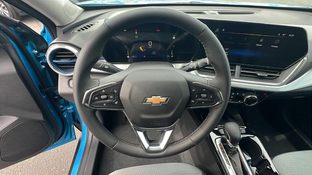 new 2025 Chevrolet Trax car, priced at $27,040