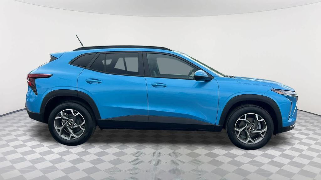 new 2025 Chevrolet Trax car, priced at $27,040