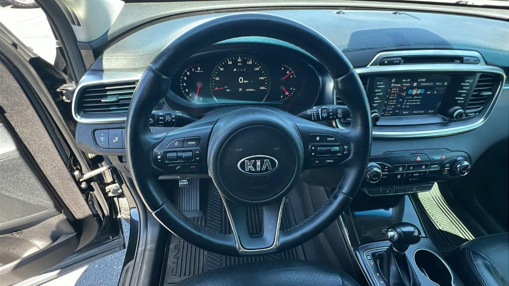 used 2018 Kia Sorento car, priced at $12,995