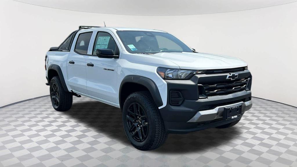 new 2025 Chevrolet Colorado car, priced at $48,815