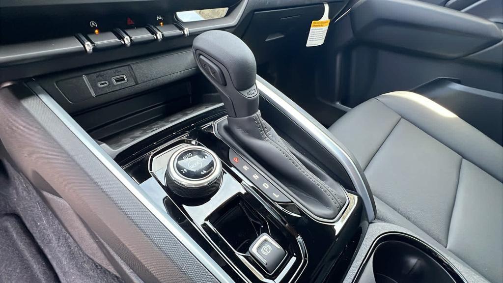 new 2025 Chevrolet Colorado car, priced at $48,815