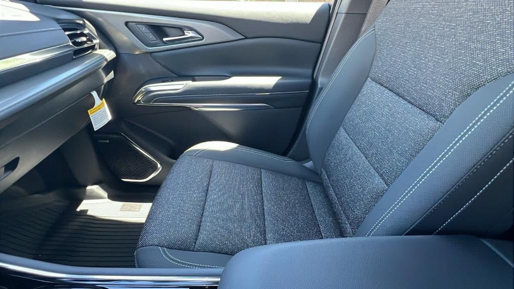 new 2025 Chevrolet Traverse car, priced at $46,890