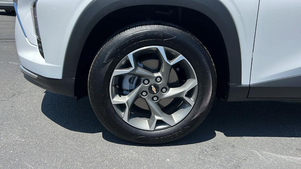 used 2025 Chevrolet Trax car, priced at $24,996