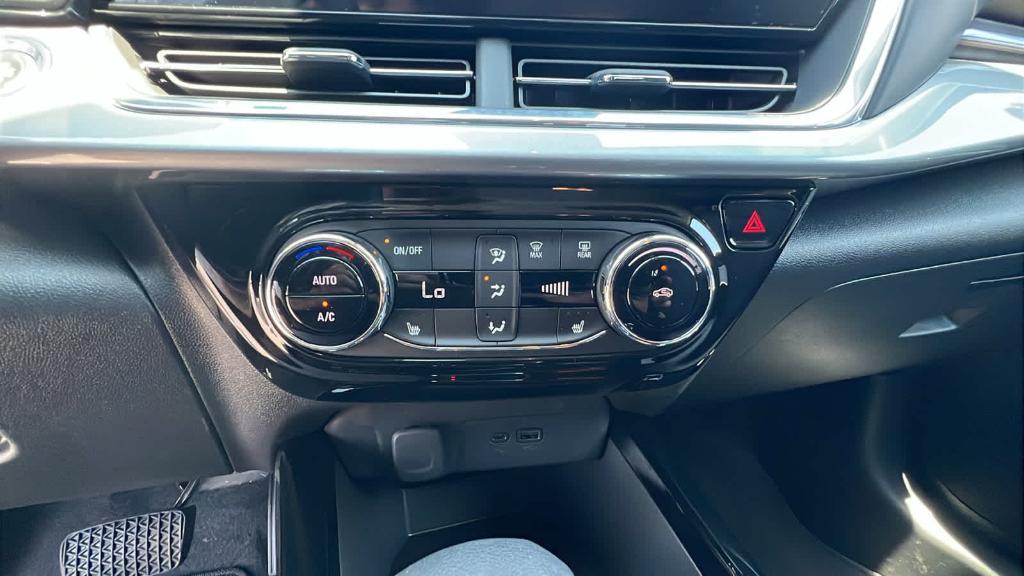 used 2025 Chevrolet Trax car, priced at $24,996