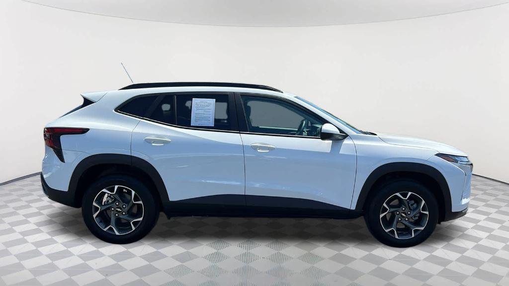 used 2025 Chevrolet Trax car, priced at $24,996