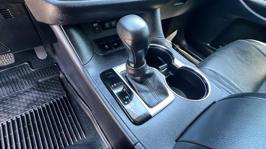 used 2017 Toyota Highlander car, priced at $19,990