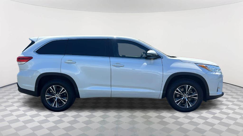 used 2017 Toyota Highlander car, priced at $19,990