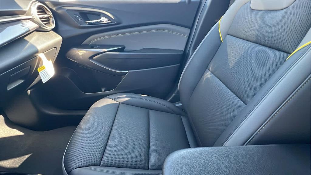 new 2025 Chevrolet Trax car, priced at $26,955