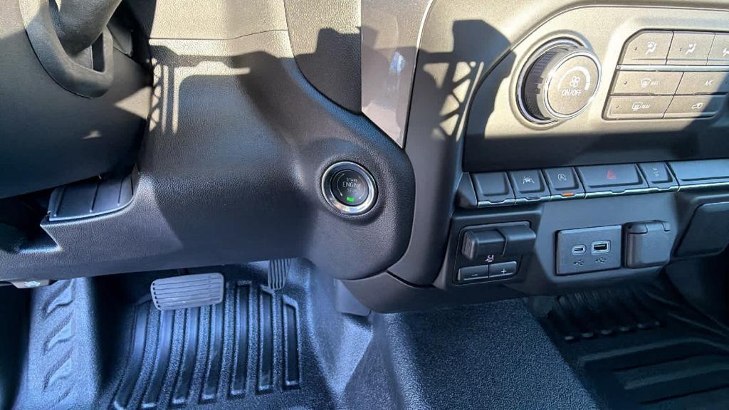 new 2026 Chevrolet Silverado 1500 car, priced at $43,400