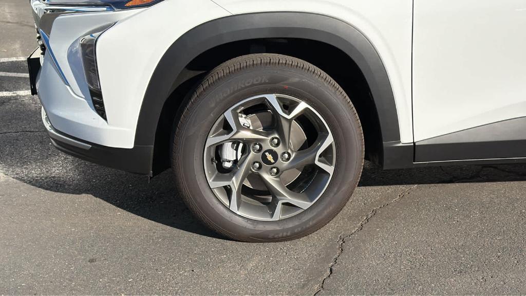 new 2025 Chevrolet Trax car, priced at $23,760