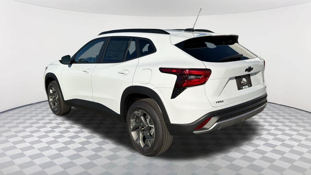 new 2025 Chevrolet Trax car, priced at $23,760