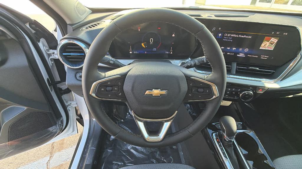 new 2025 Chevrolet Trax car, priced at $23,760