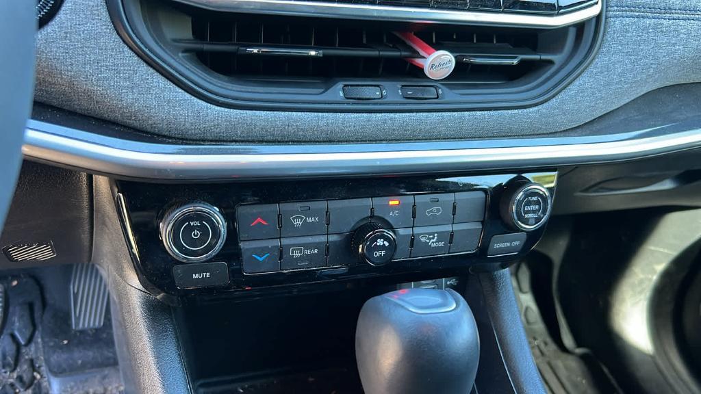 used 2023 Jeep Compass car, priced at $19,990