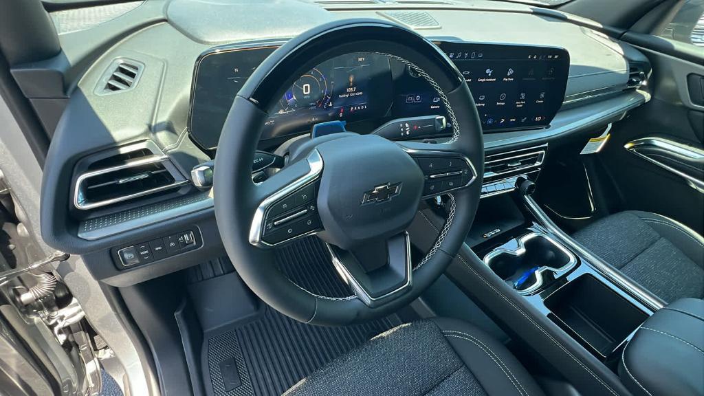 new 2025 Chevrolet Traverse car, priced at $51,280