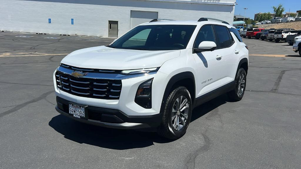 new 2025 Chevrolet Equinox car, priced at $32,995