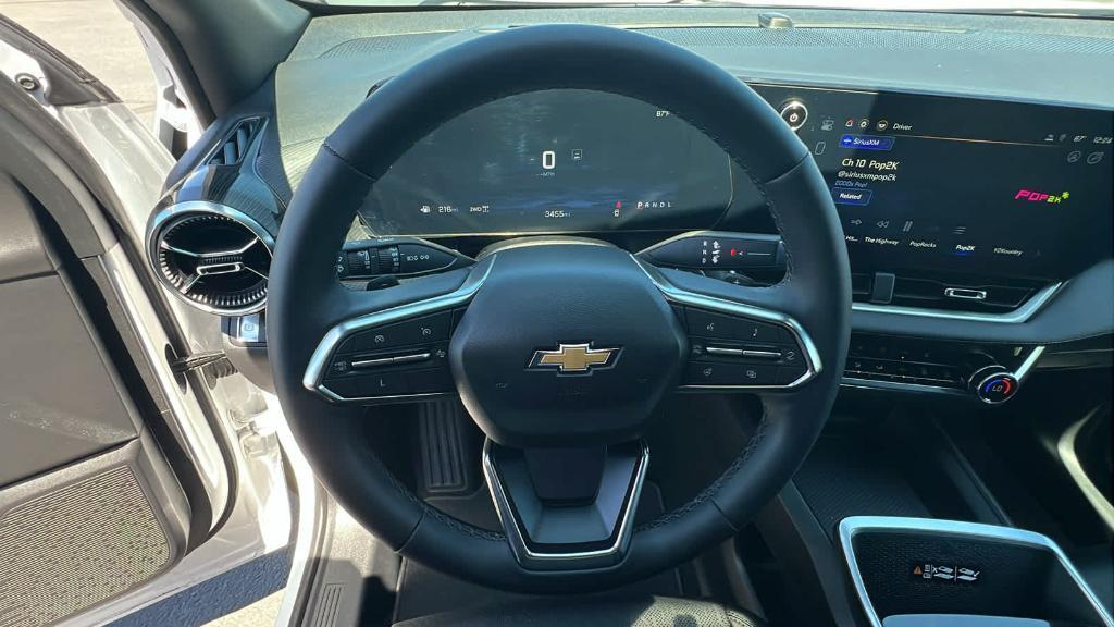 new 2025 Chevrolet Equinox car, priced at $32,995