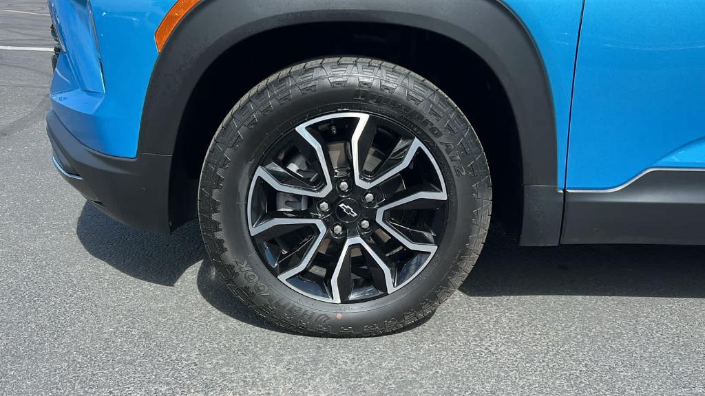 new 2025 Chevrolet TrailBlazer car, priced at $24,595