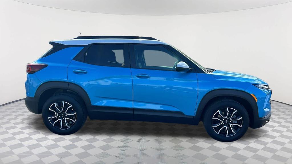 new 2025 Chevrolet TrailBlazer car, priced at $24,595