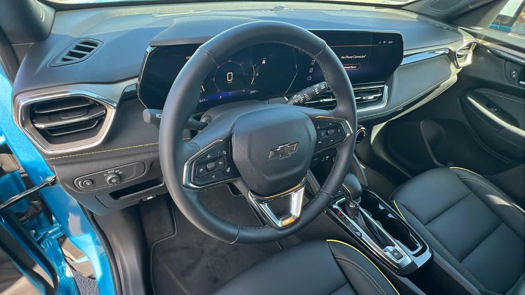 new 2025 Chevrolet TrailBlazer car, priced at $24,595
