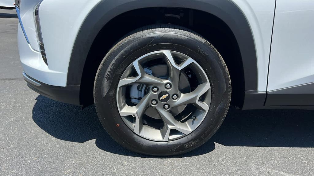new 2025 Chevrolet Trax car, priced at $25,485