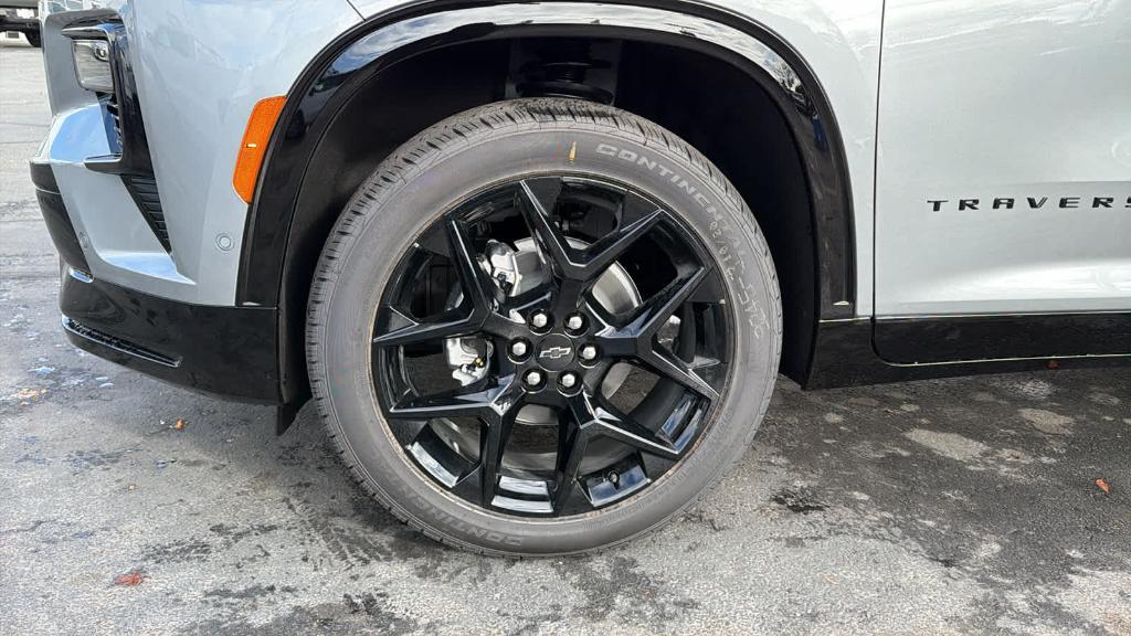 new 2026 Chevrolet Traverse car, priced at $59,295